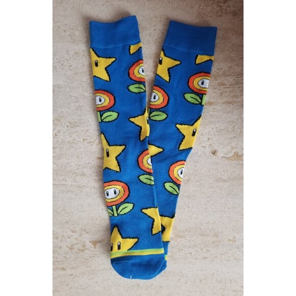Super Mario Nintendo Yoshi Star Fire Flower Crew Socks One Size Lot of 3 - Picture 2 of 7